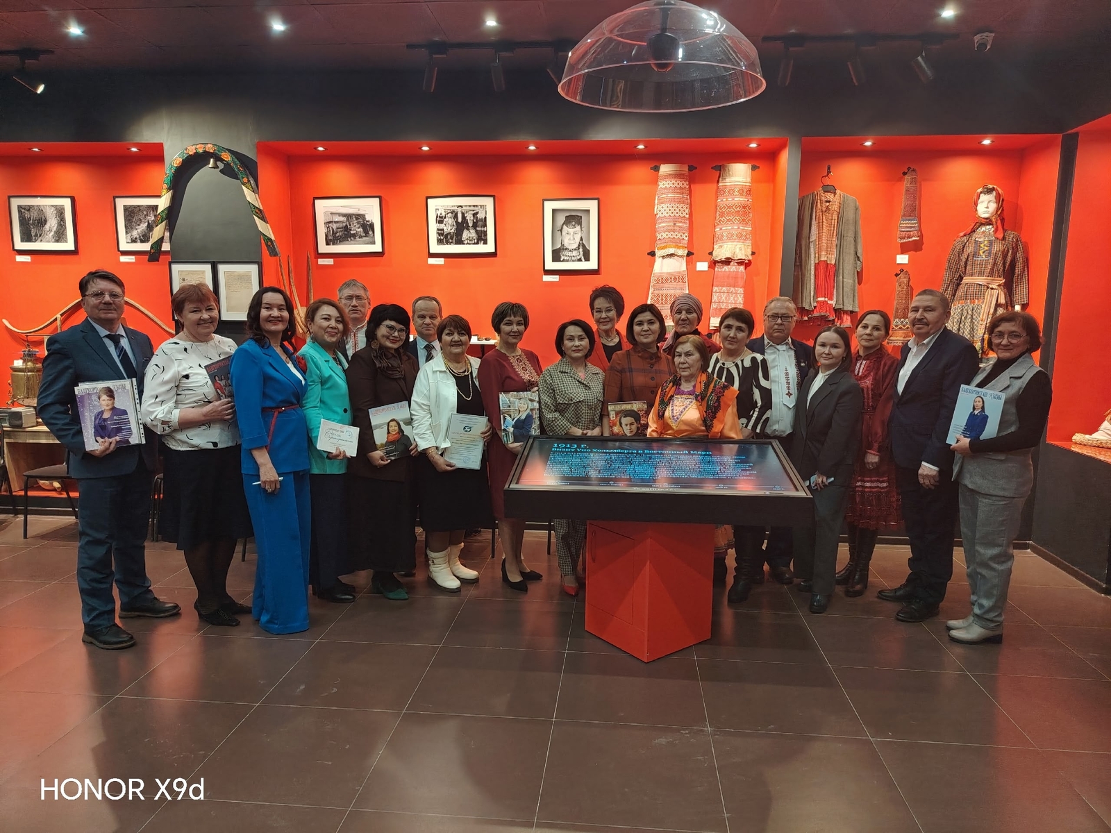 “Башҡортостан ҡыҙы” “Ҡатын-ҡыҙ биләмәһе” проектында