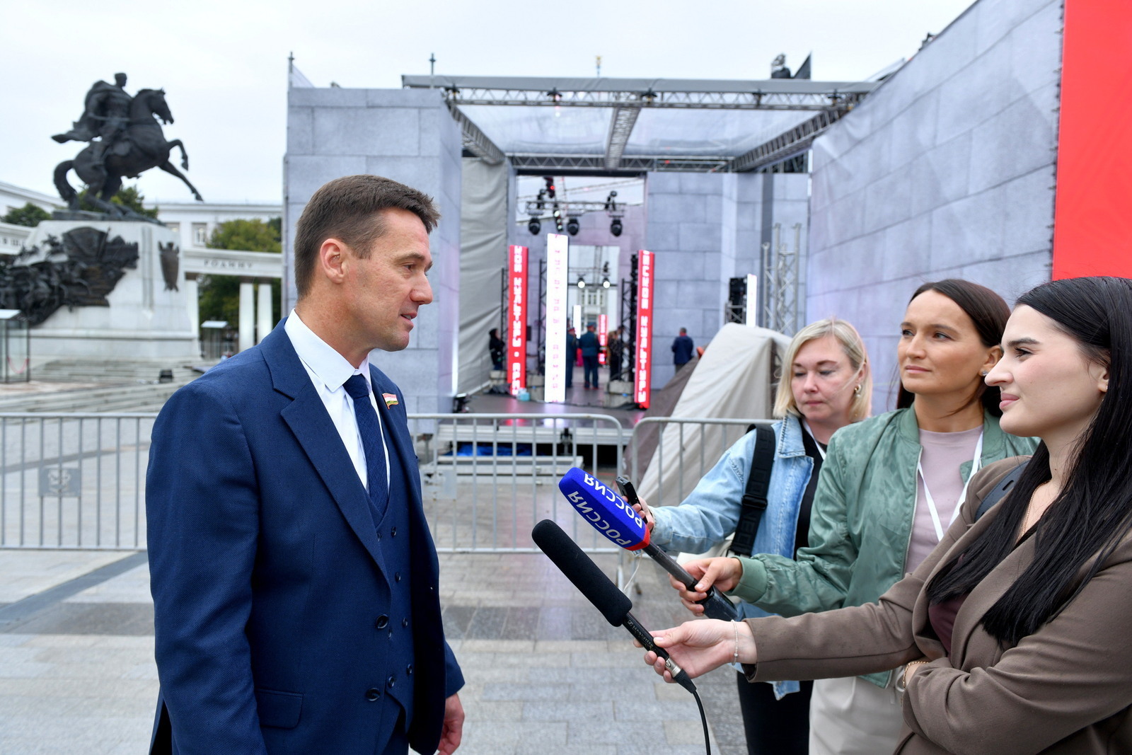 Рәмил Бәҙәмшин үҙенең яңы йырын башҡарҙы