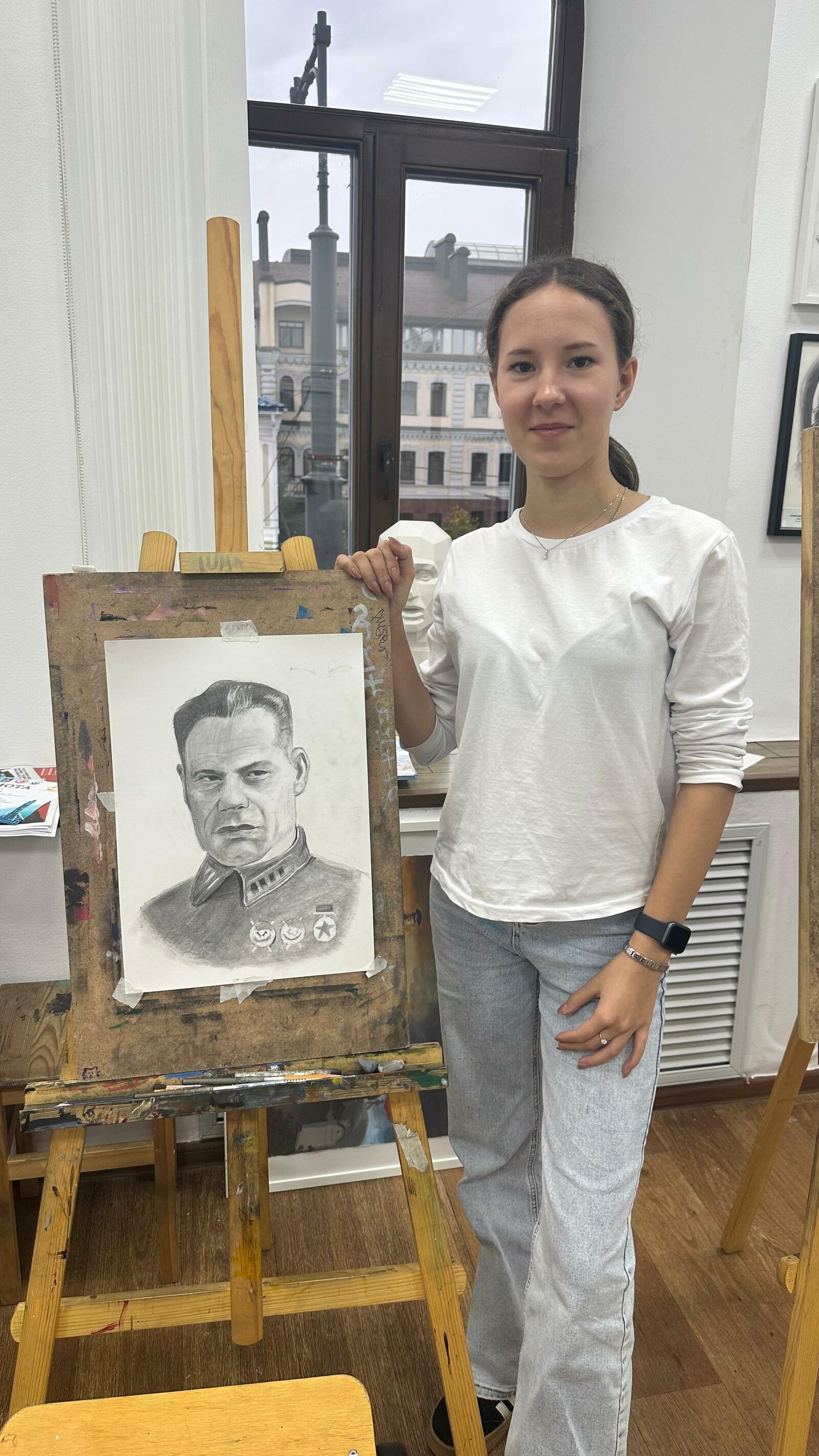 Өфө ҡыҙы Шайморатов генерал портретын төшөргән