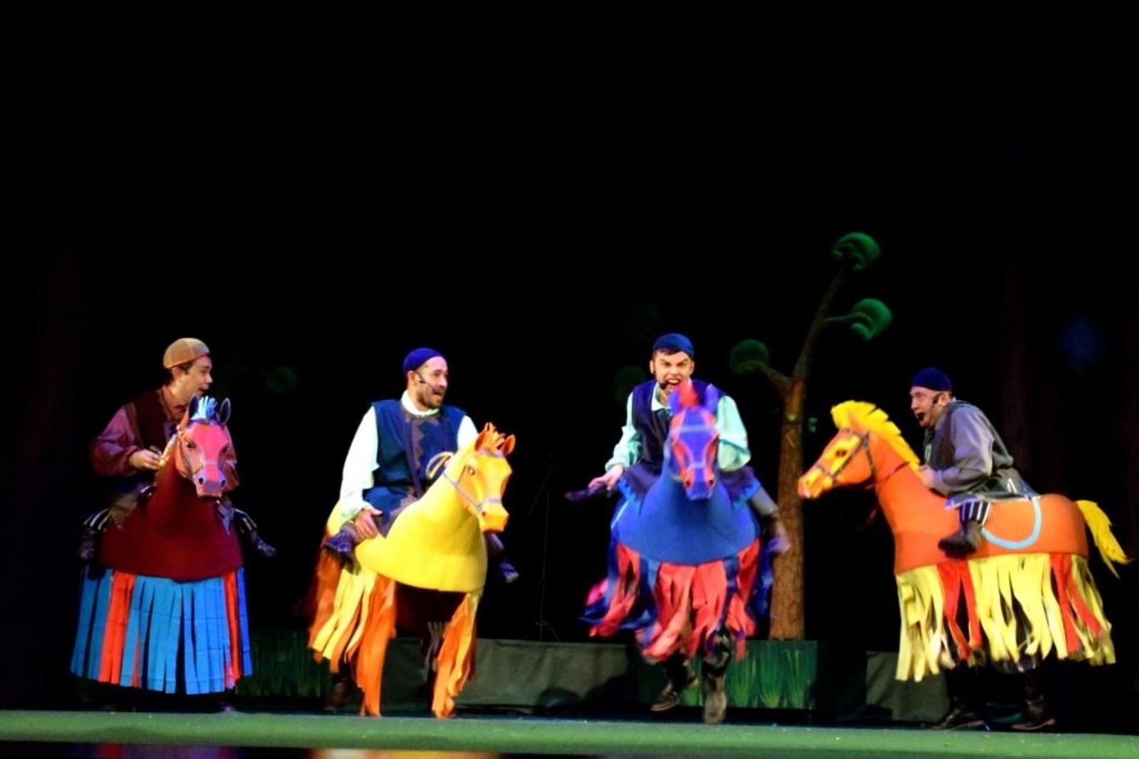 Ҡурсаҡ театры «Башҡорт аты» фестиваленә ҡыҙыҡлы программа әҙерләгән