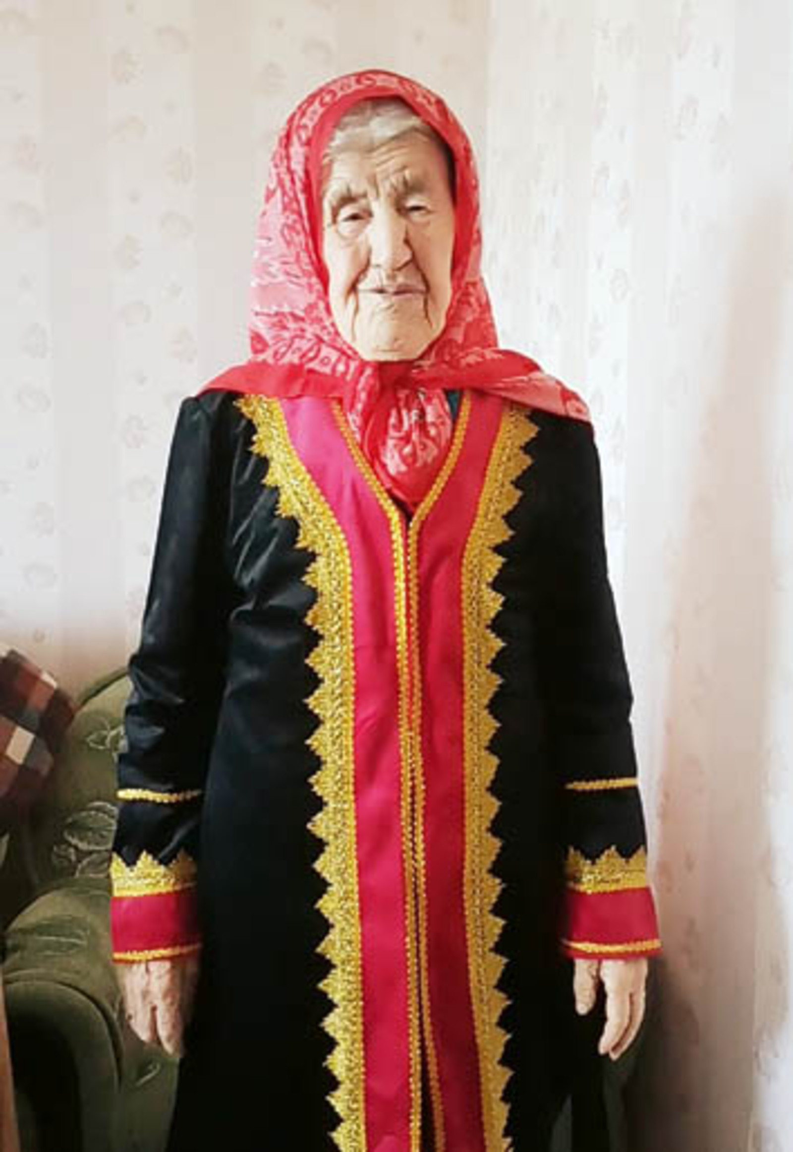 80 мәңге яна хәтер уты. Гөлйыһанға бар донъя үҙе һыйған