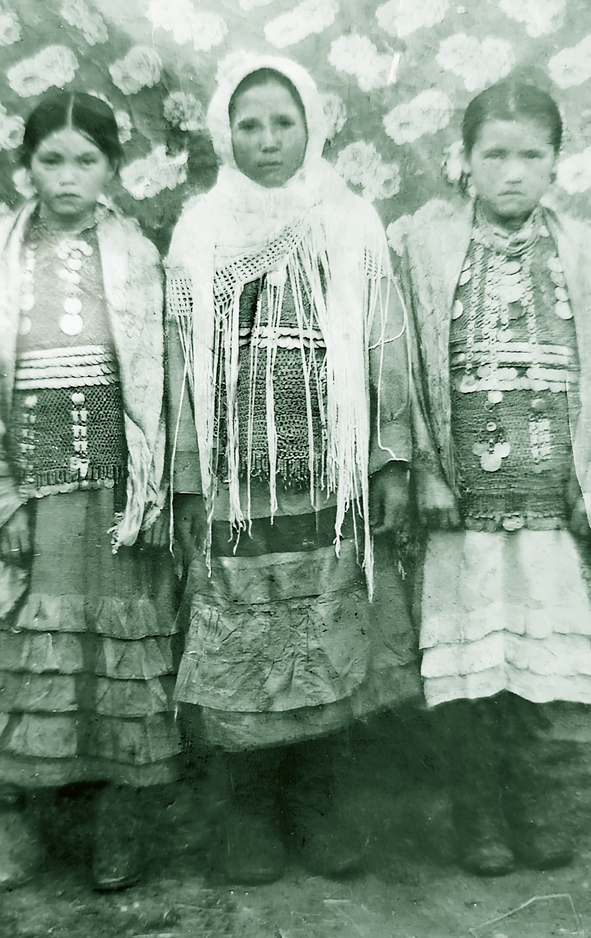 Бәйгегә Был донъянан кем ҡала?