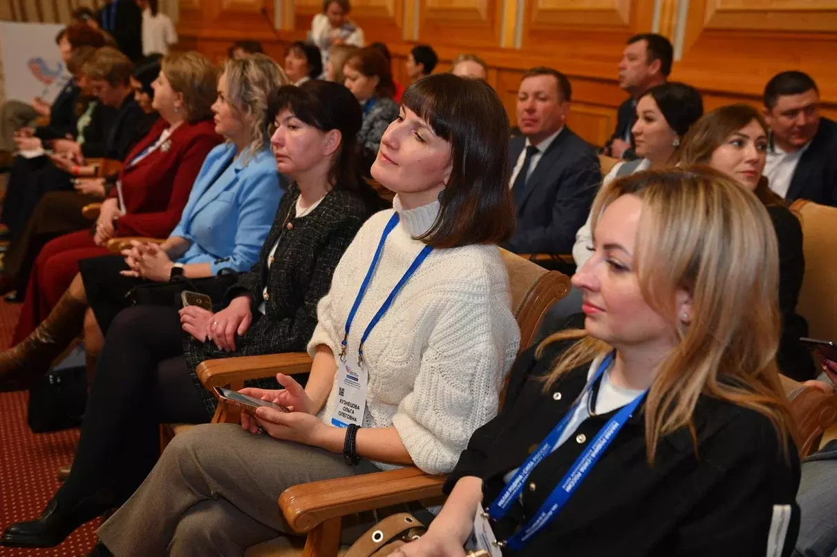 Ҡатын-ҡыҙ һәр эшкә һөйөү менән тотона