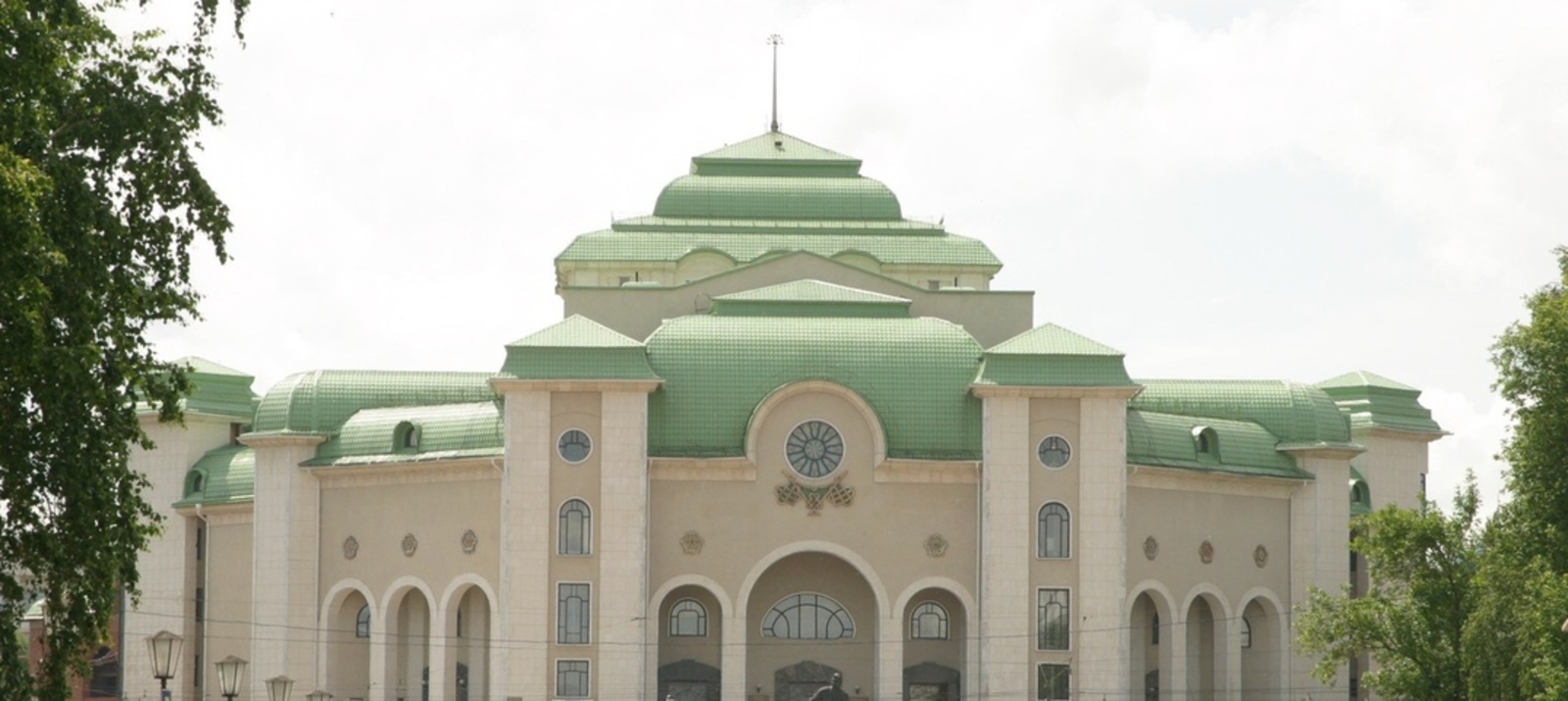 Бөгөн - премьера