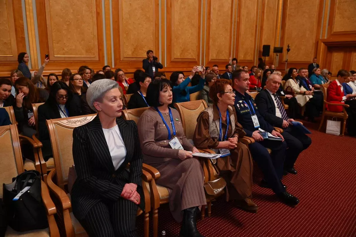 Ҡатын-ҡыҙ һәр эшкә һөйөү менән тотона