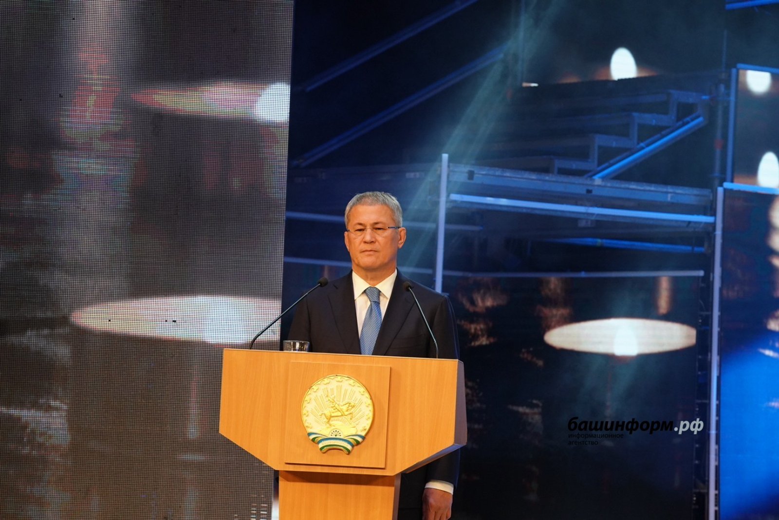 Радий Хәбиров Башҡортостан халҡын Республика көнө менән ҡотланы.