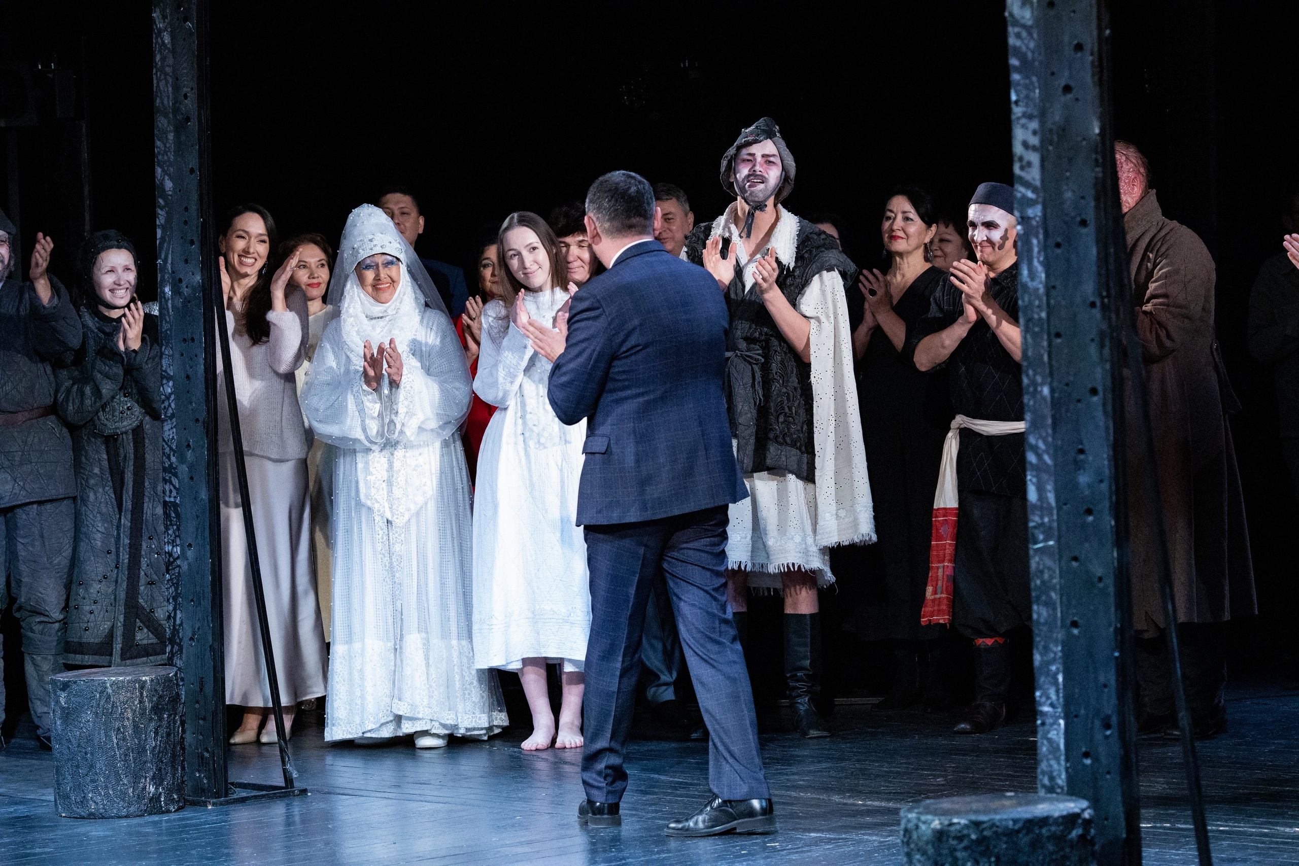 «БӨЙРӘКӘЙ» – РӘСӘЙ ТЕАТРҘАРЫНЫҢ ИҢ САҒЫУ СӘХНӘ ӘҪӘРҘӘРЕ ИСЕМЛЕГЕНӘ ИНДЕ!