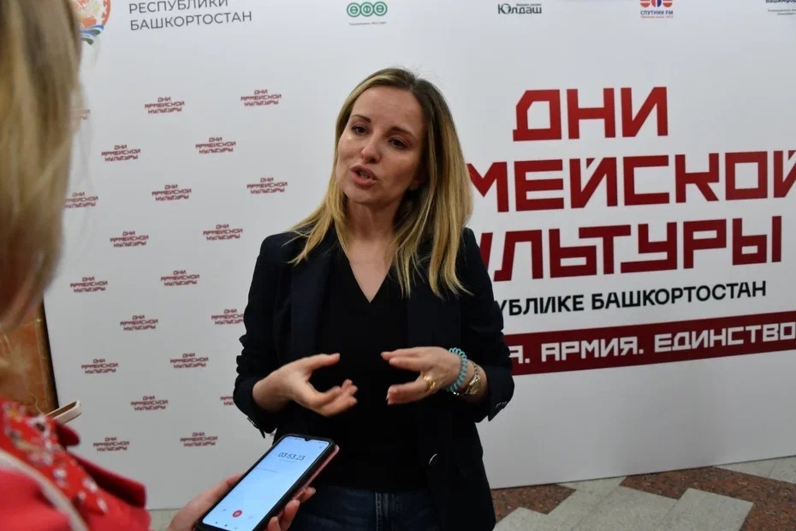 Телеведущая канала «Звезда» Ирина Лосик в Уфе: «Армейская культура – мягкая сила