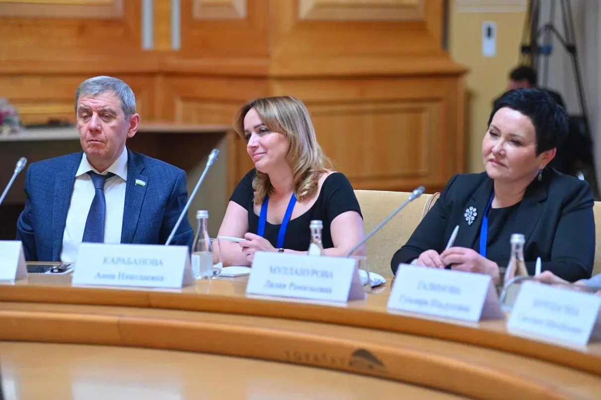 Ҡатын-ҡыҙ һәр эшкә һөйөү менән тотона