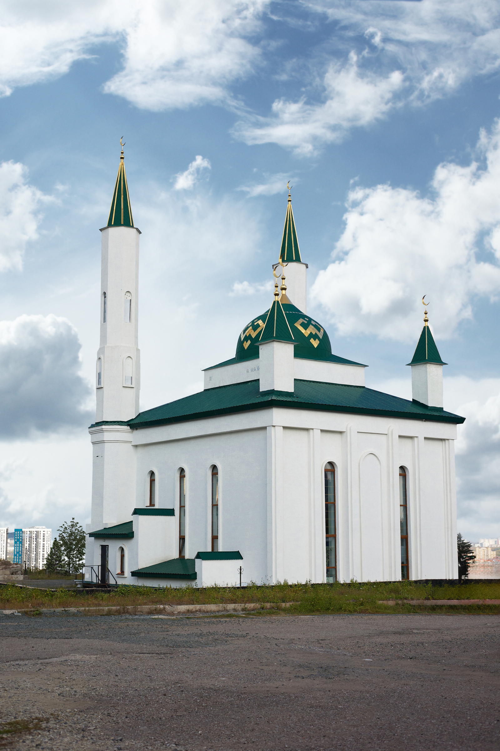 Көтөп алынған һөйөнөслө ай