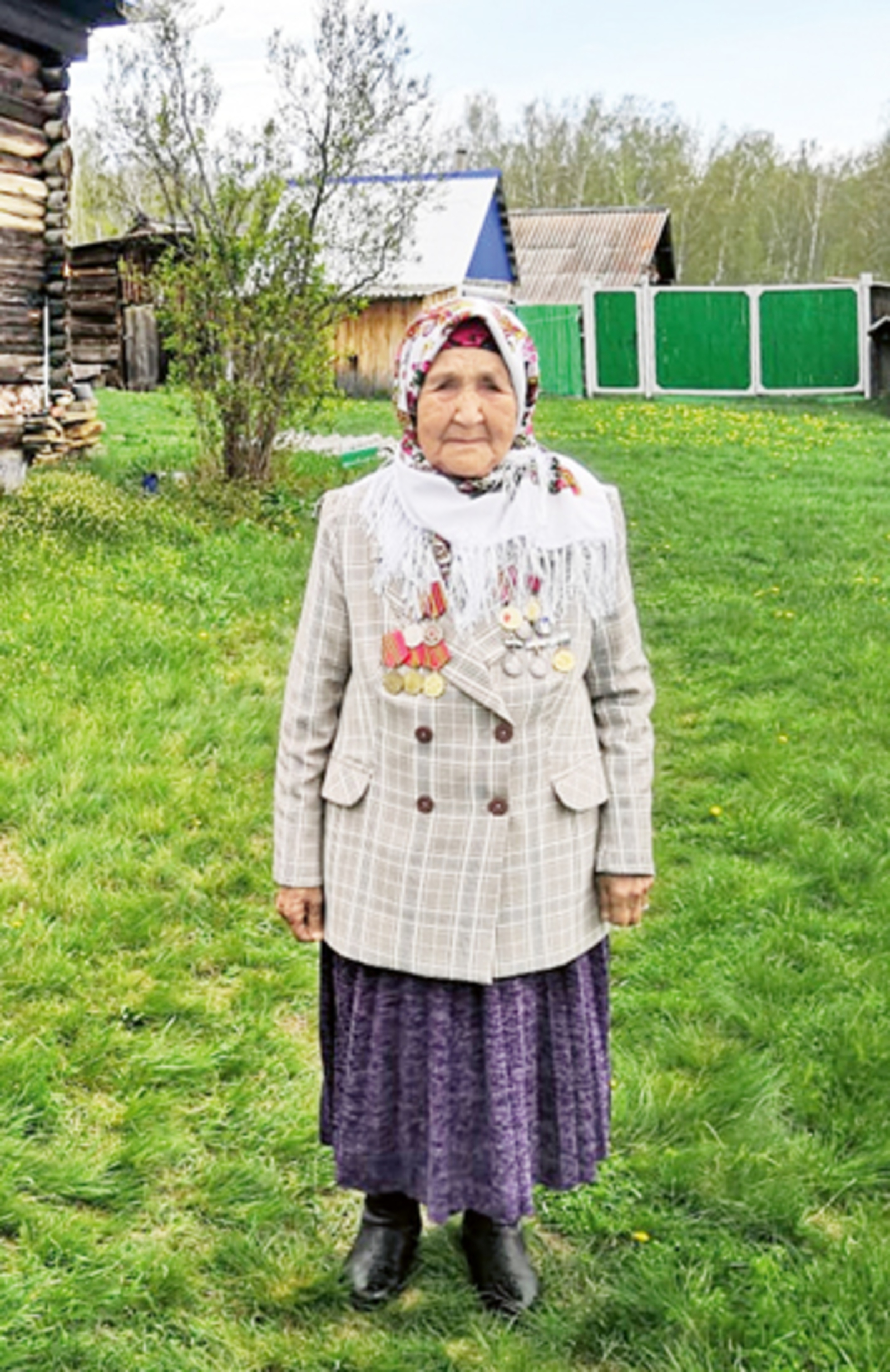 Бәйгегә Был донъянан кем ҡала?