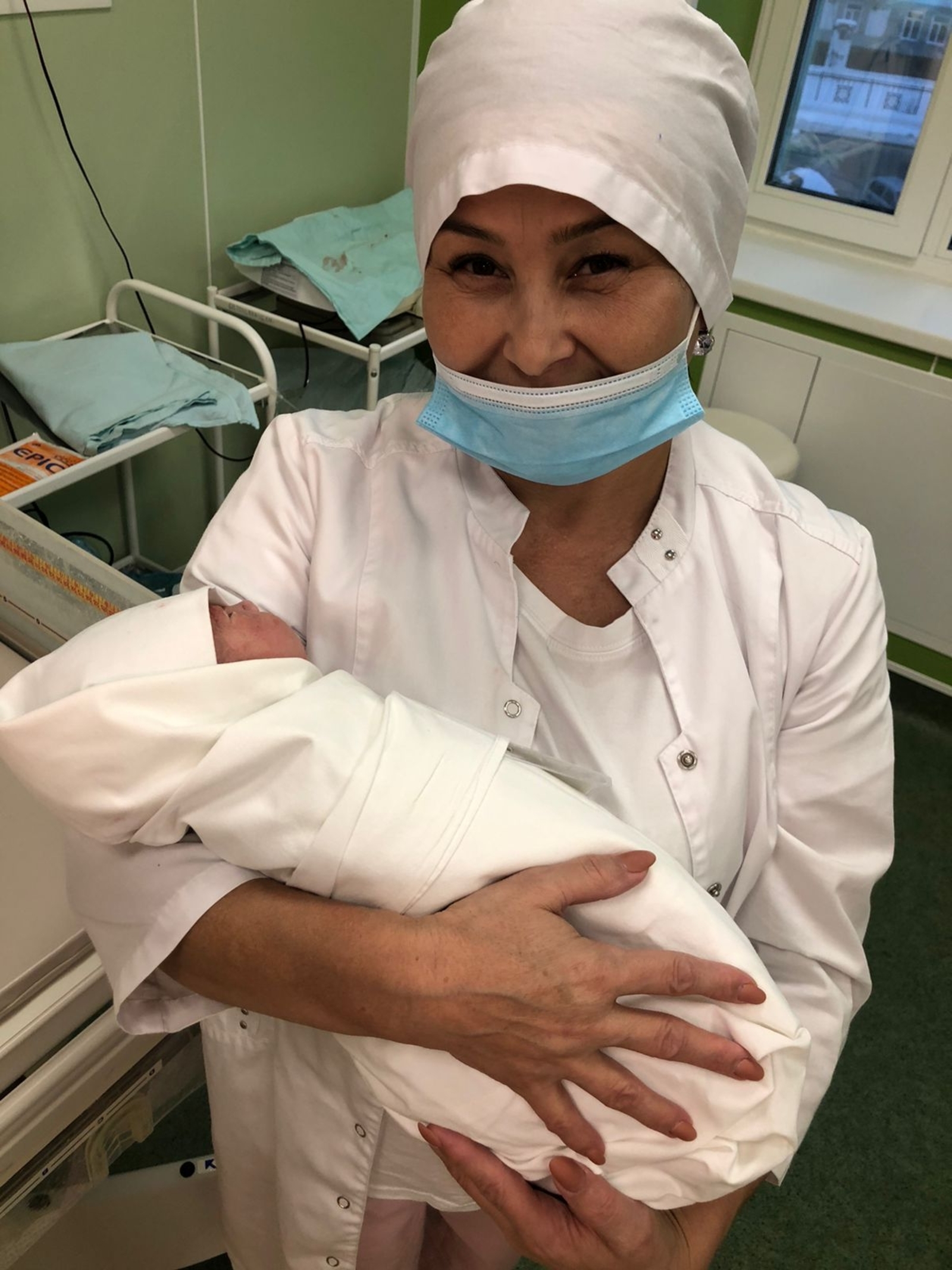 Бәпәй еҫе (хикәйә). Миләүшә Ҡаһарманова. Башы.